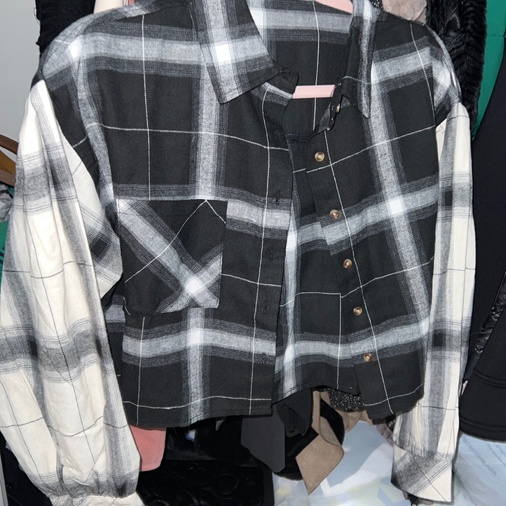 Beautiful cropped two toned plaid